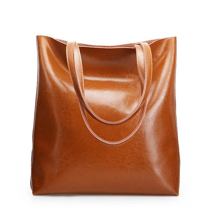Alma | Classic Leather Tote Bag – Slim Handles & Spacious Interior