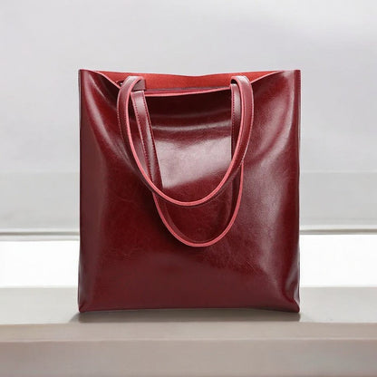 Alma | Classic Leather Tote Bag – Slim Handles & Spacious Interior